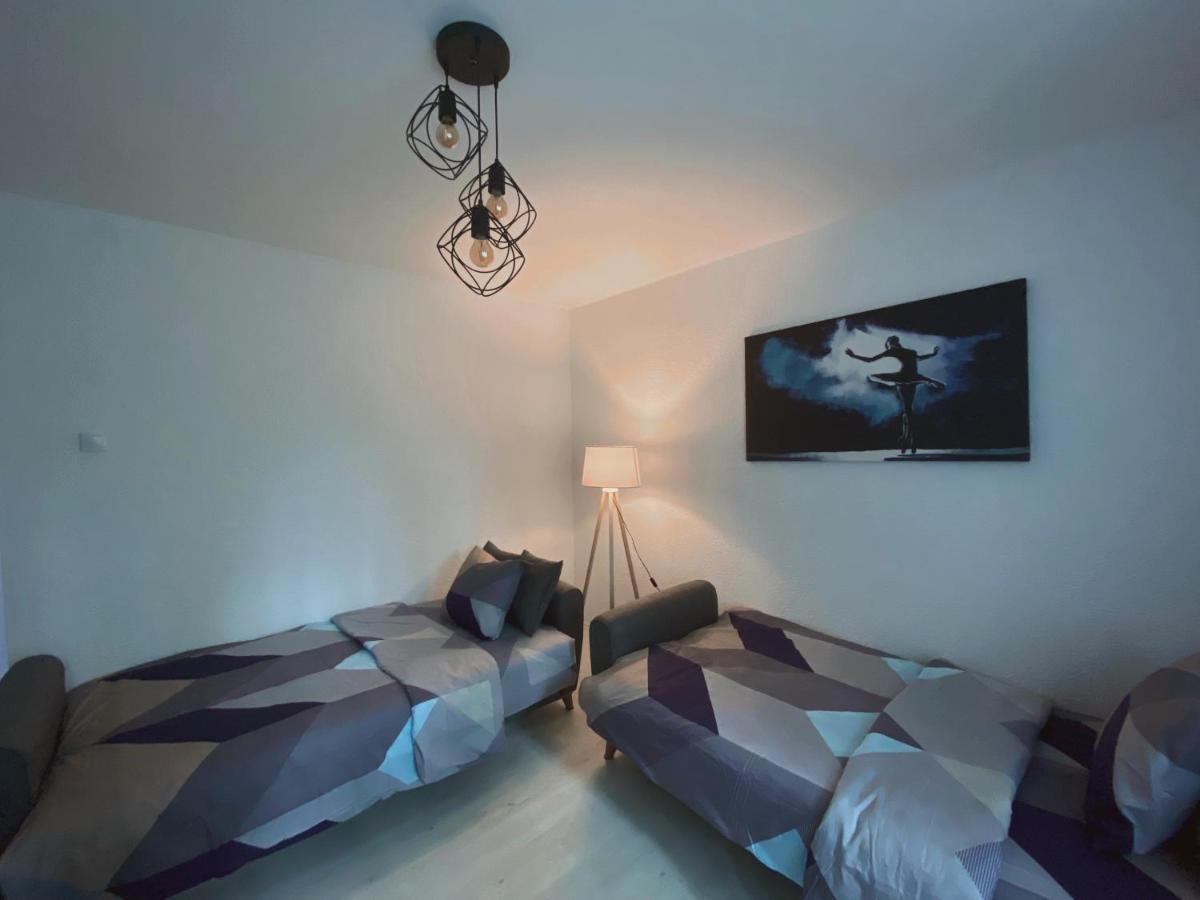 Hotspot Apartments - City Center Приштина Экстерьер фото