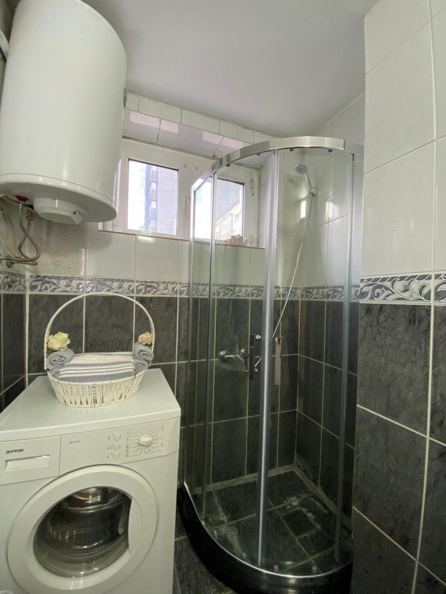 Hotspot Apartments - City Center Приштина Экстерьер фото